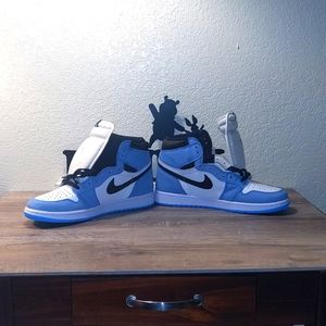 Air Jordan 1 tennis shoes